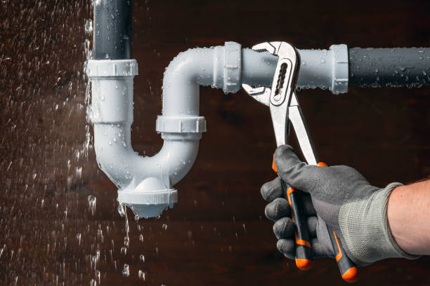 Professional Gas Line Repair technician working in Roby, MO